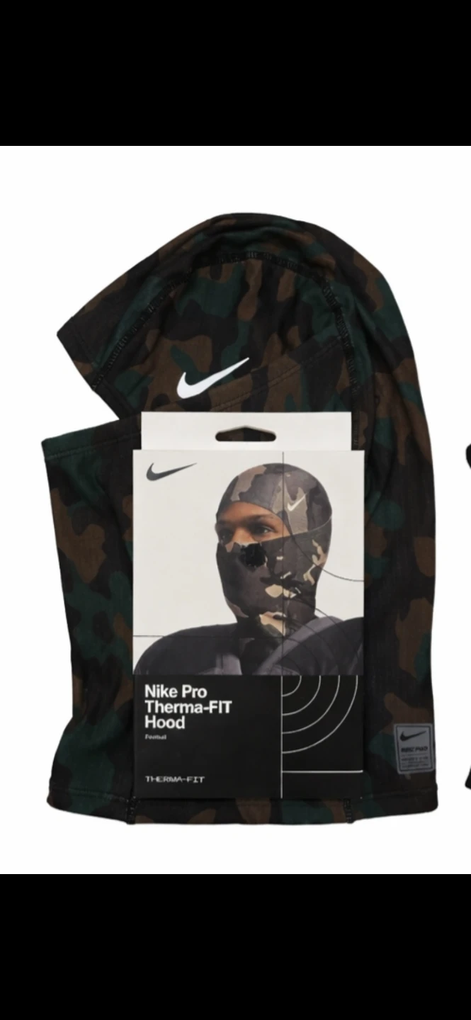 Nike Pro Therma-FIT Hood