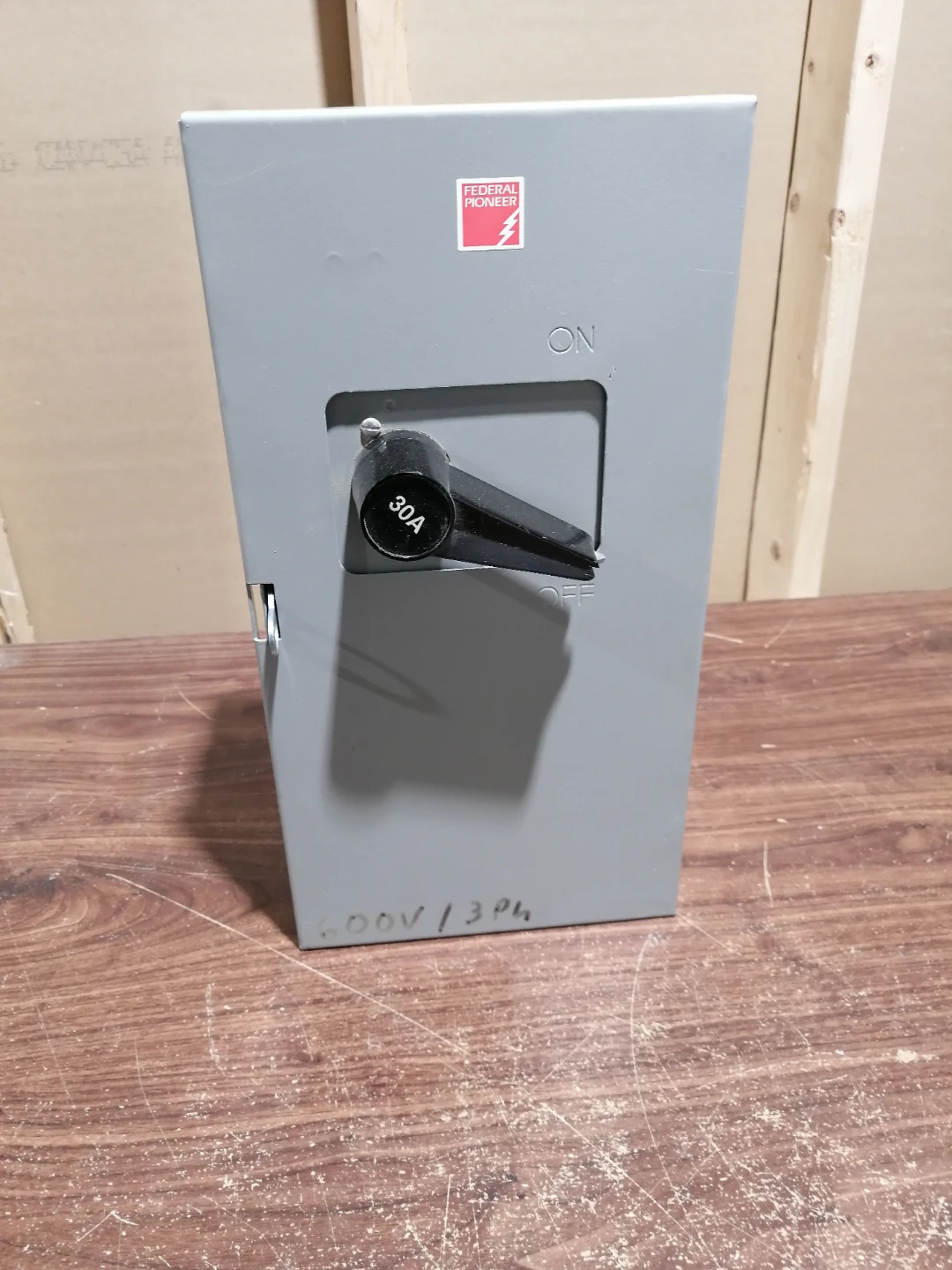 Federal Pioneer 30A Safety Switch