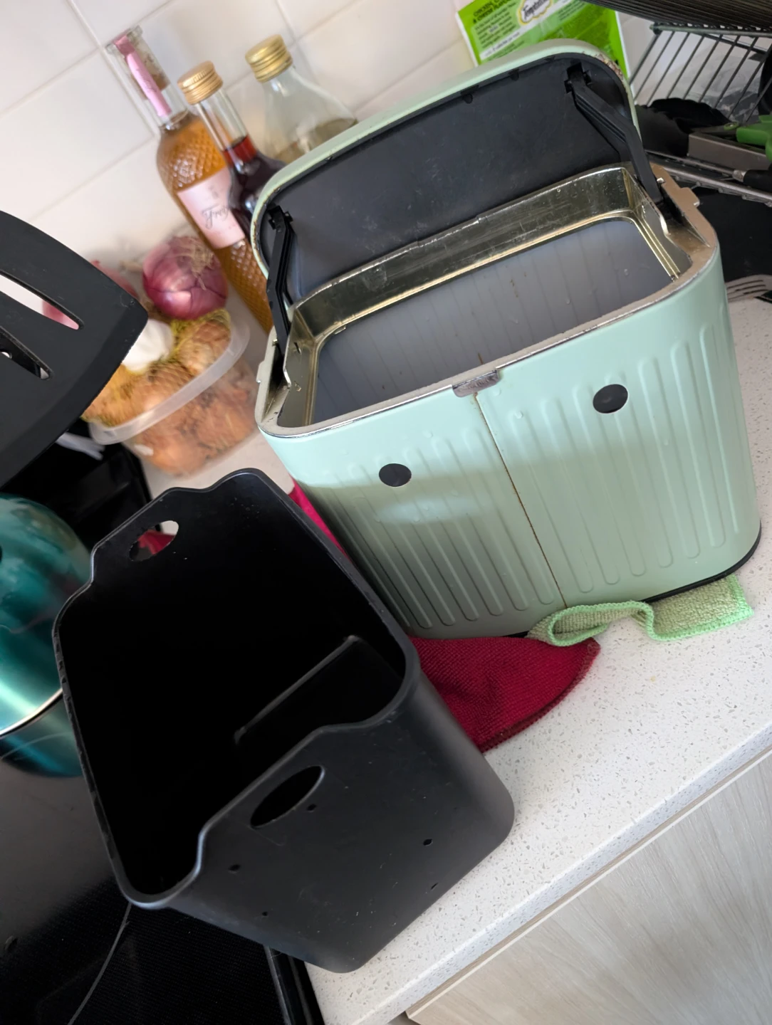 Retro Style Kitchen Bin - photo 2