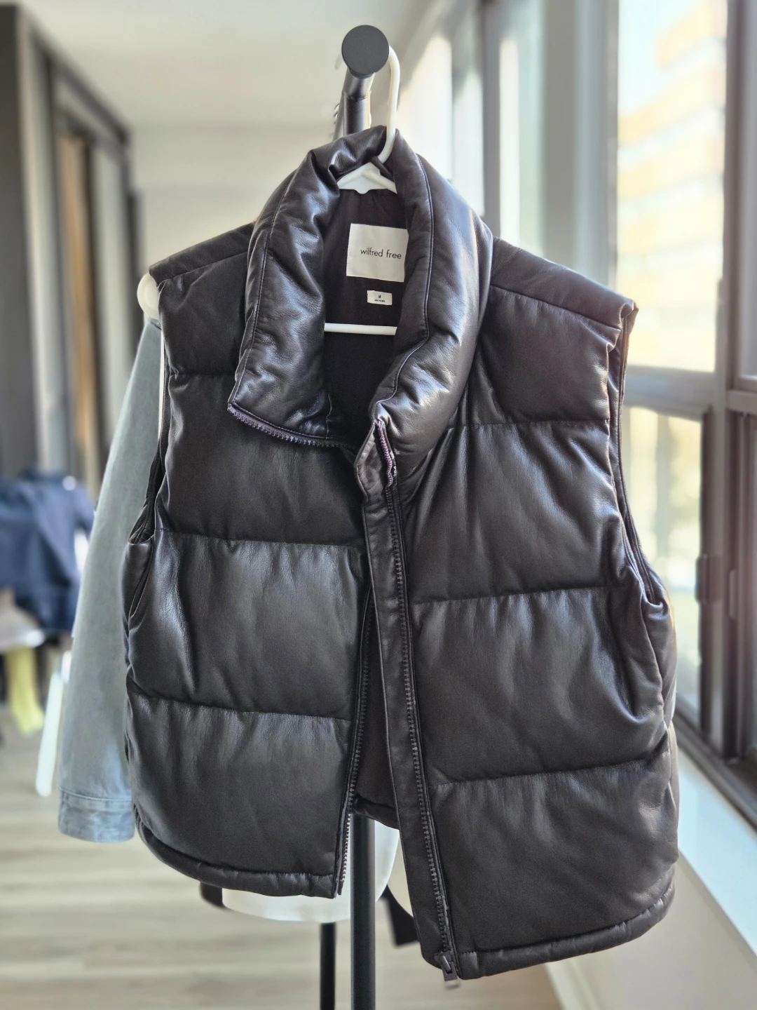 Wilfred Free Puffer Vest - Black - Size M