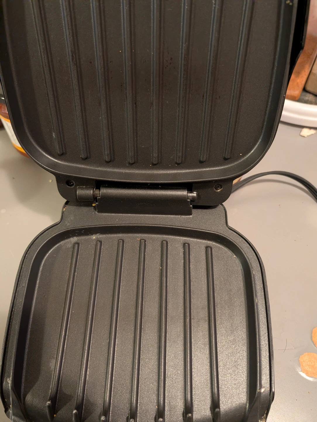 George Foreman Lean Mean Fat Grilling Machine - photo 2