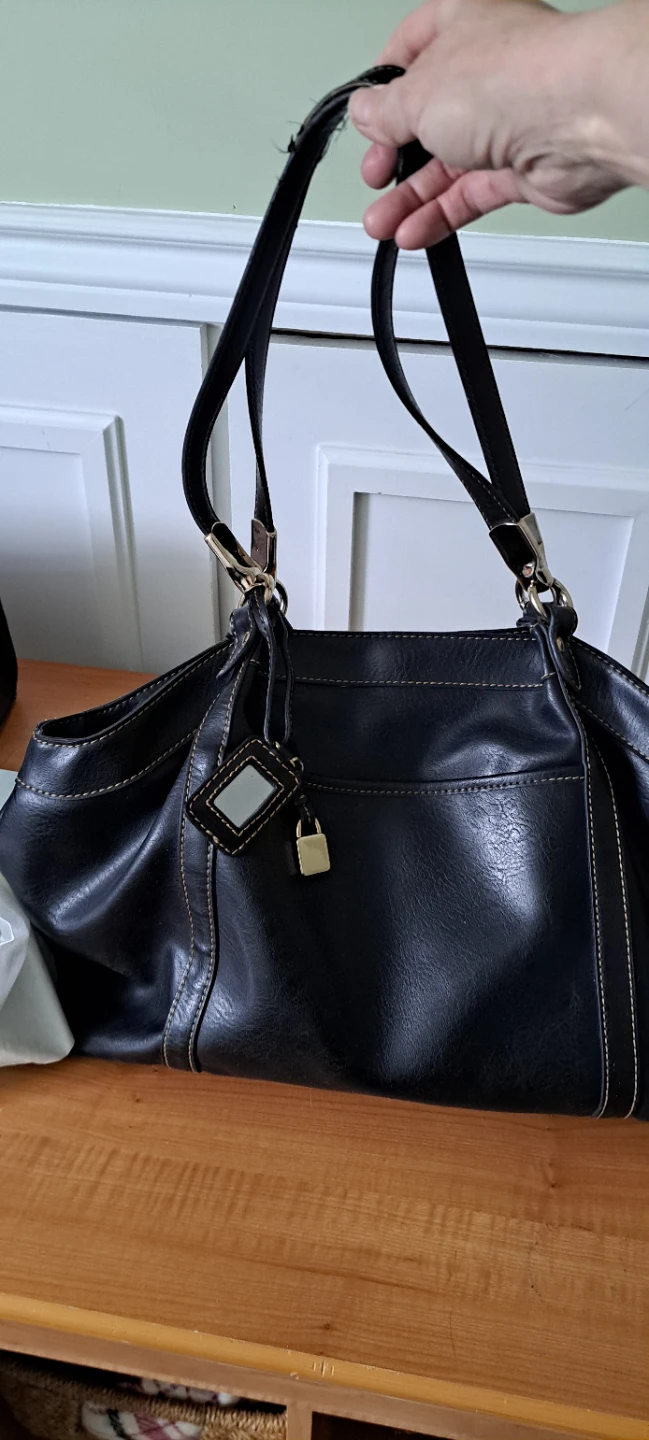 Liz Claiborne Black Faux Leather Shoulder Bag - photo 2