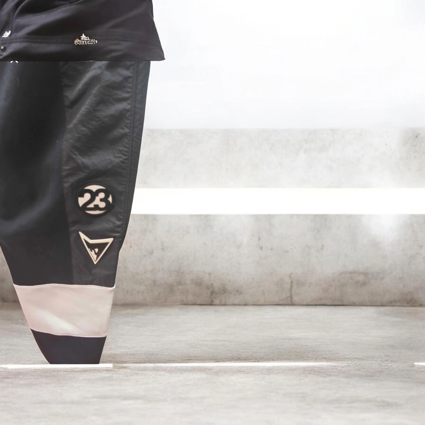 Brand new Jordan Retro Pants 3X Large with tags on it - photo 2