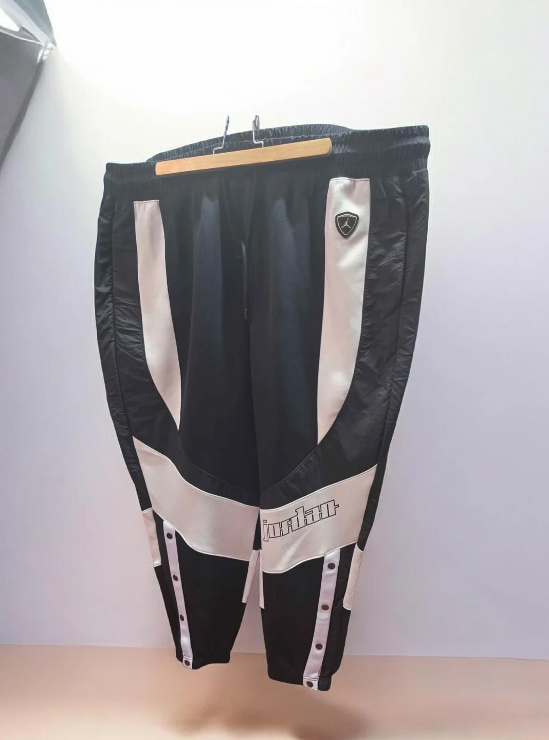 Brand new Jordan Retro Pants 3X Large with tags on it - photo 4