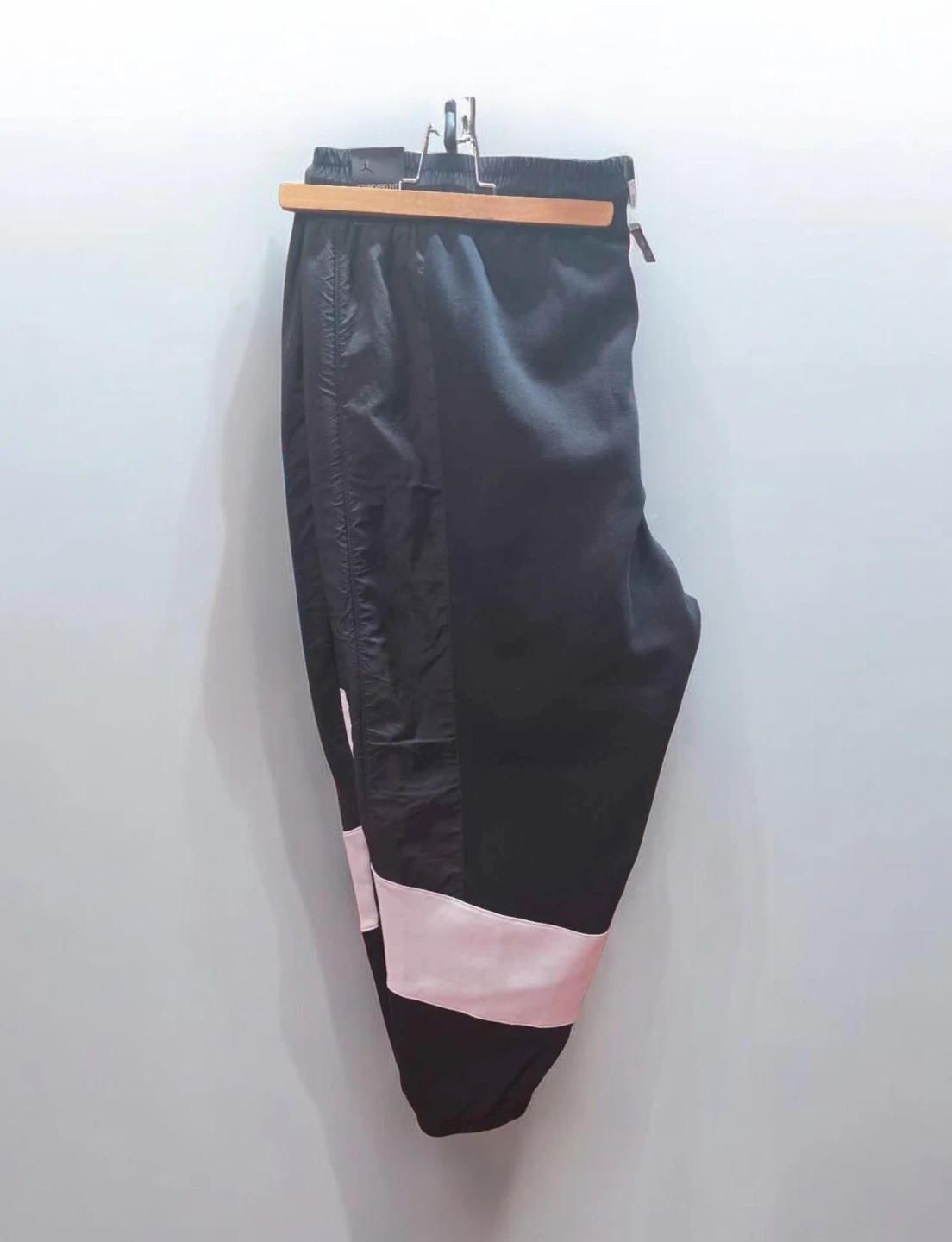 Brand new Jordan Retro Pants 3X Large with tags on it - photo 5