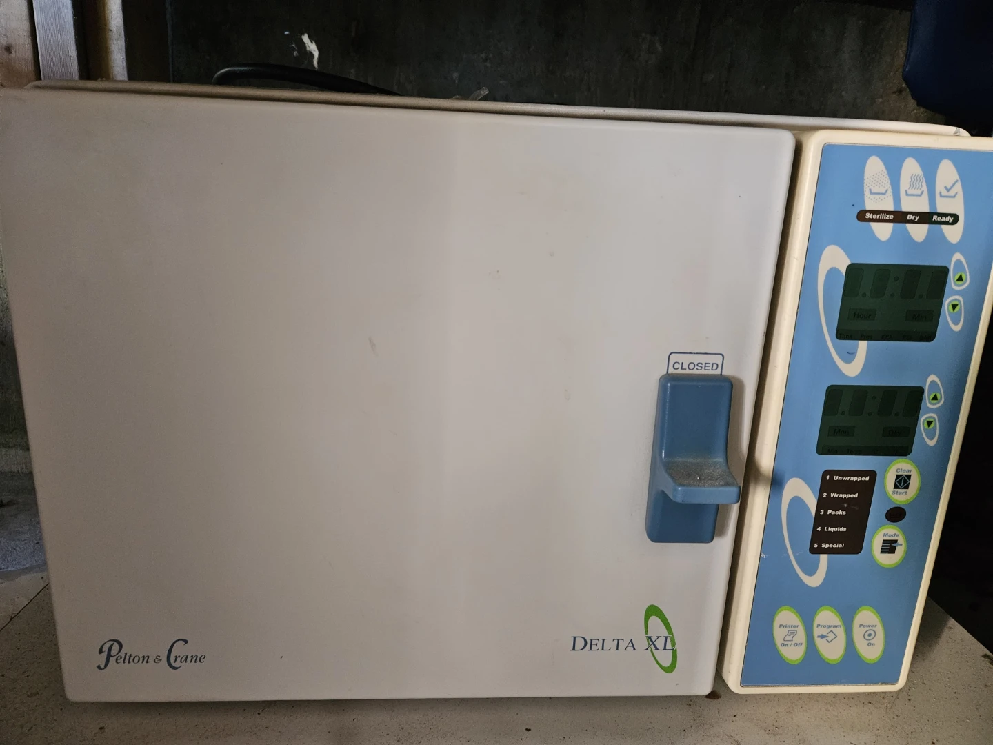 Pelton & Crane Delta XL Autoclave