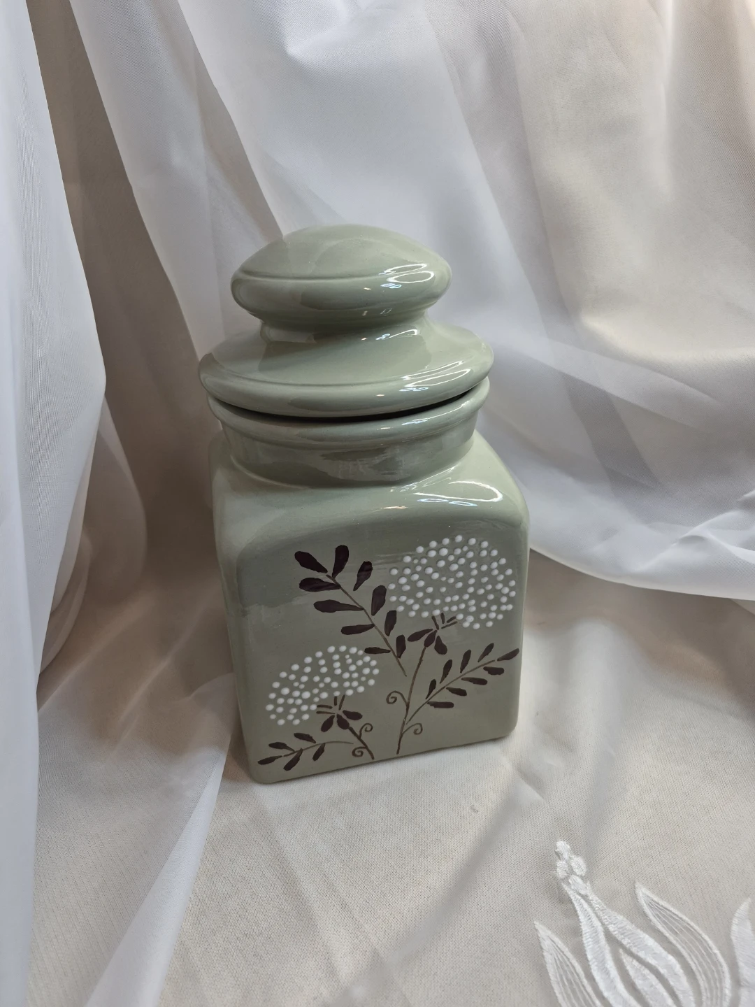 Beautiful Vintage 9" Total Tall Ceramic Hand Painted... - photo 4