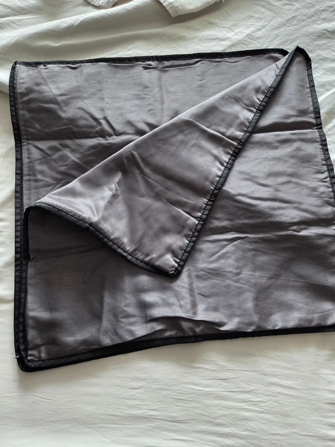 FREE set of 4 large square throw pillow shams, black and grey