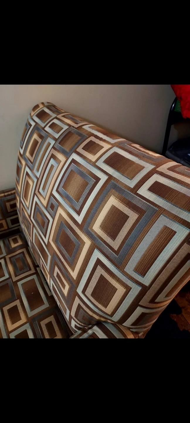 Accent Chair with Geometric Pattern - photo 3