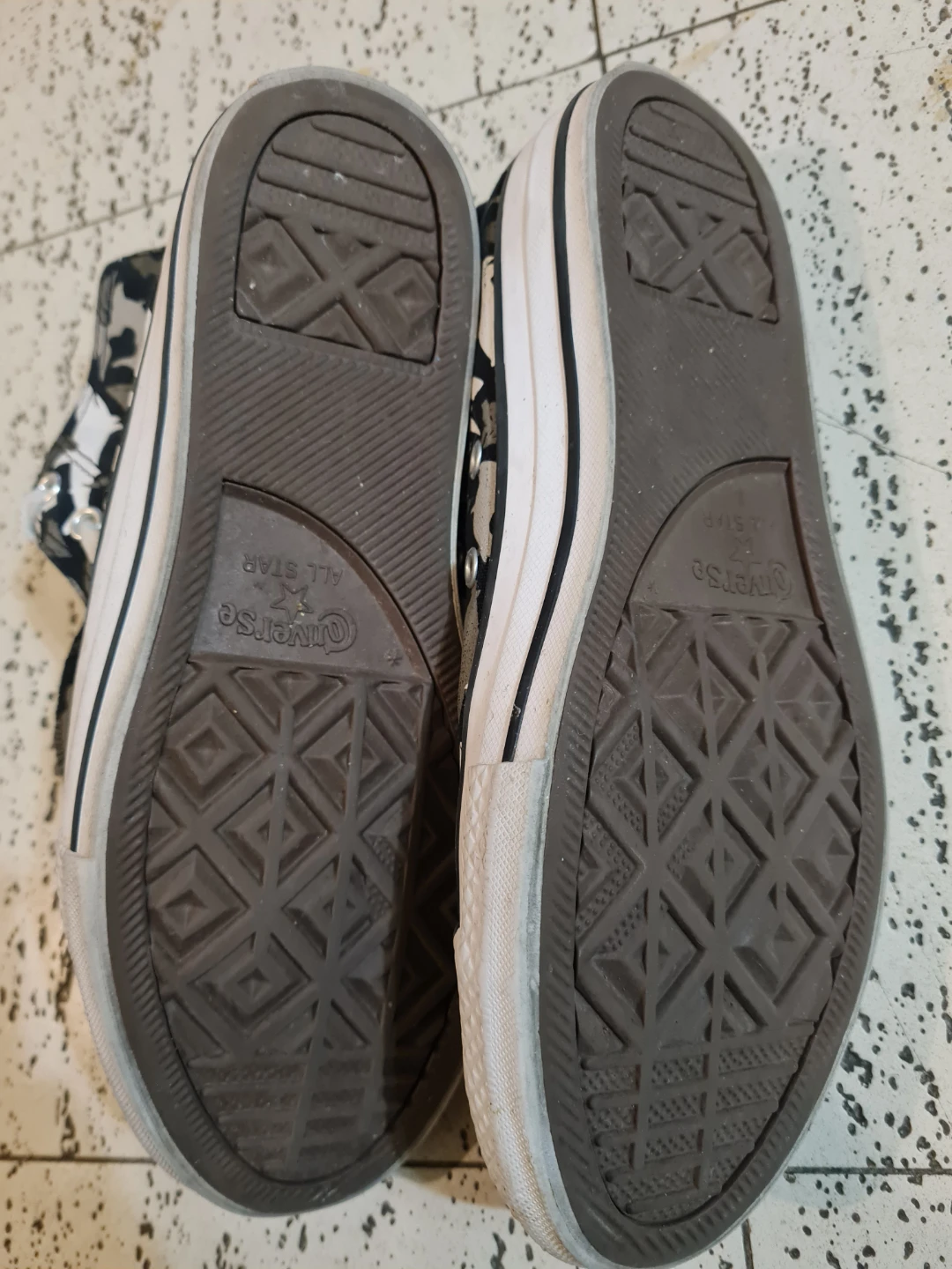 Converse All Star High Top Sneakers Size 4 Youth - photo 2