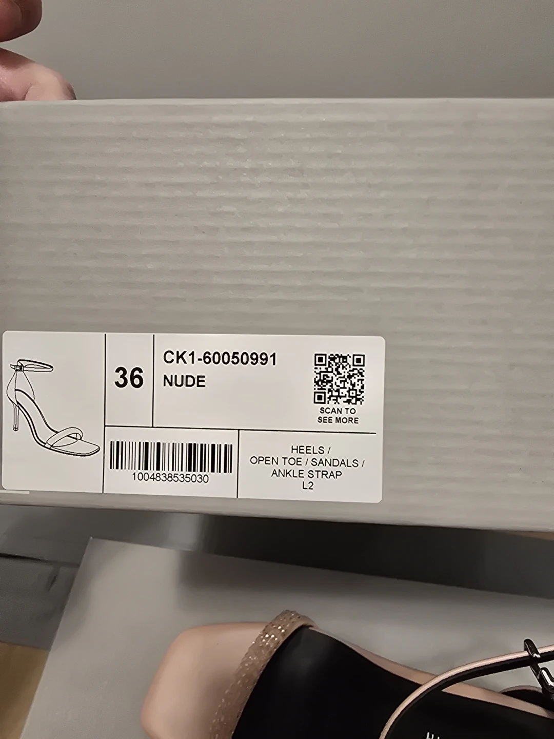 Charles & Keith Nude Heels - Size 36 - photo 4