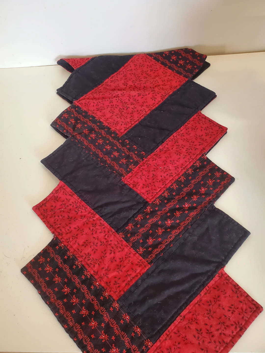 Vtg Quilted Table/Dresser Runner...Guc