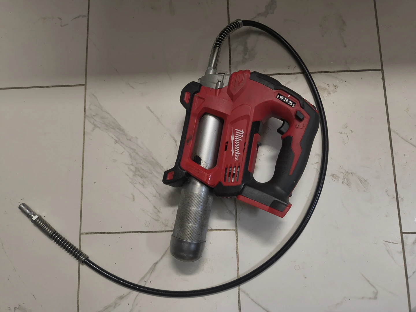 Milwaukee Cordless Grease Gun