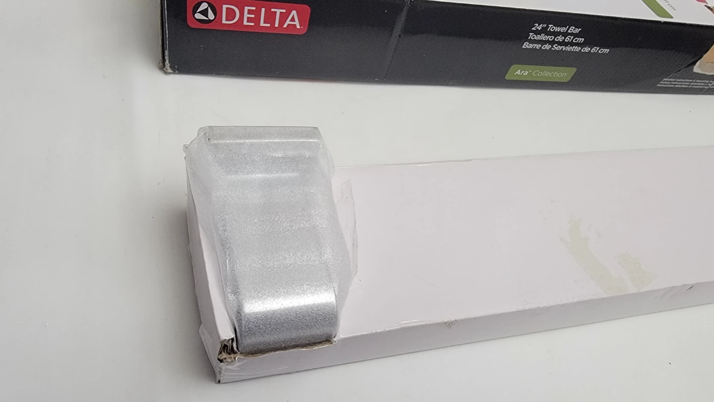 Delta Ara 24” Towel Bar Polished Chrome 77524 Bathroom Hardware - photo 4