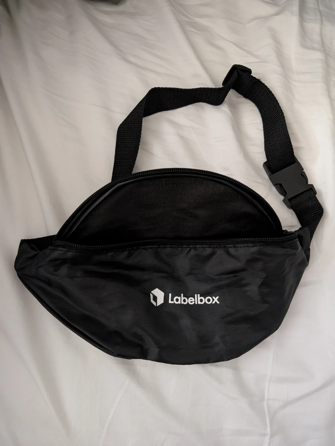 Labelbox Black Fanny Pack with zip for travel waist pouch