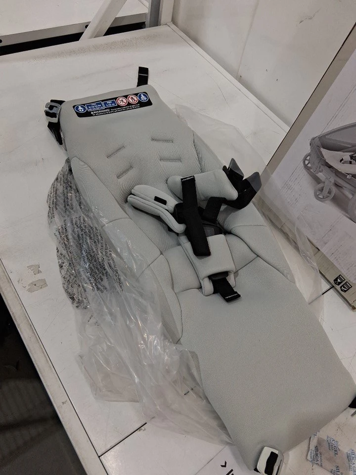 Thule Chariot Infant Sling 👶🚼 - photo 4