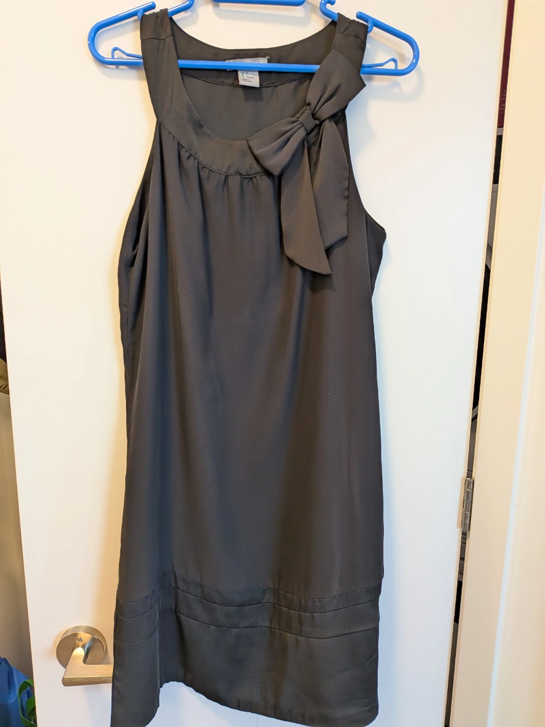 H&M Black Sleeveless Bow Neck Dress Size CA 6