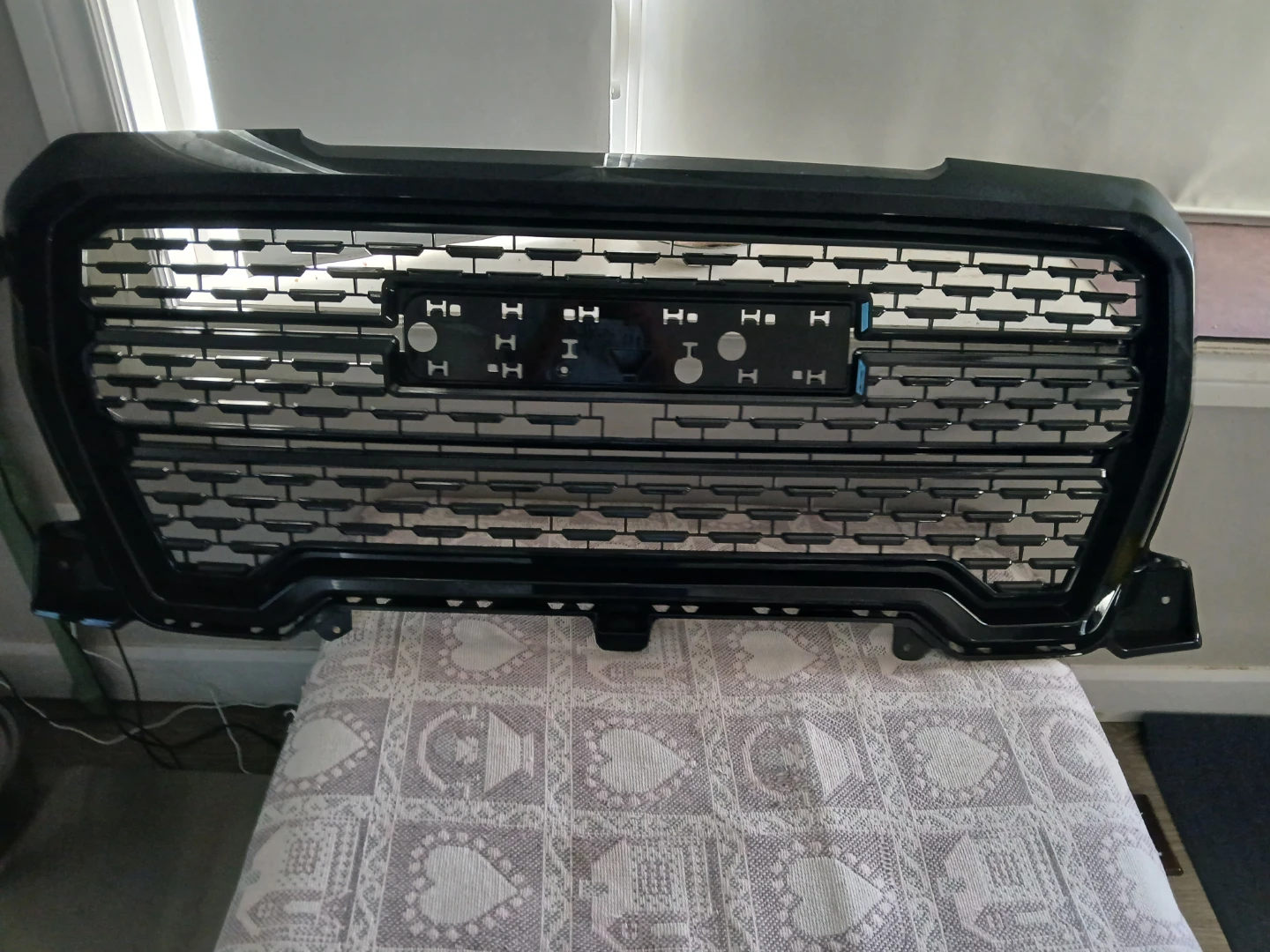 GMC Sierra 1500 2019-2021 Glossy Black Front Grille
