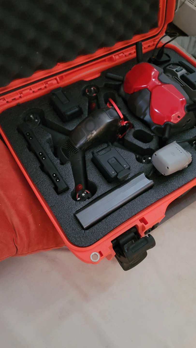 *** *Never Been Flown** DJI FPV Drone Combo with Goggles V2 - photo 4