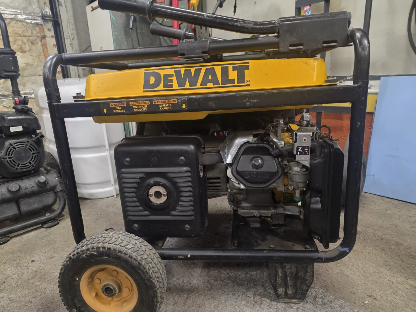 DeWalt Generator - photo 3