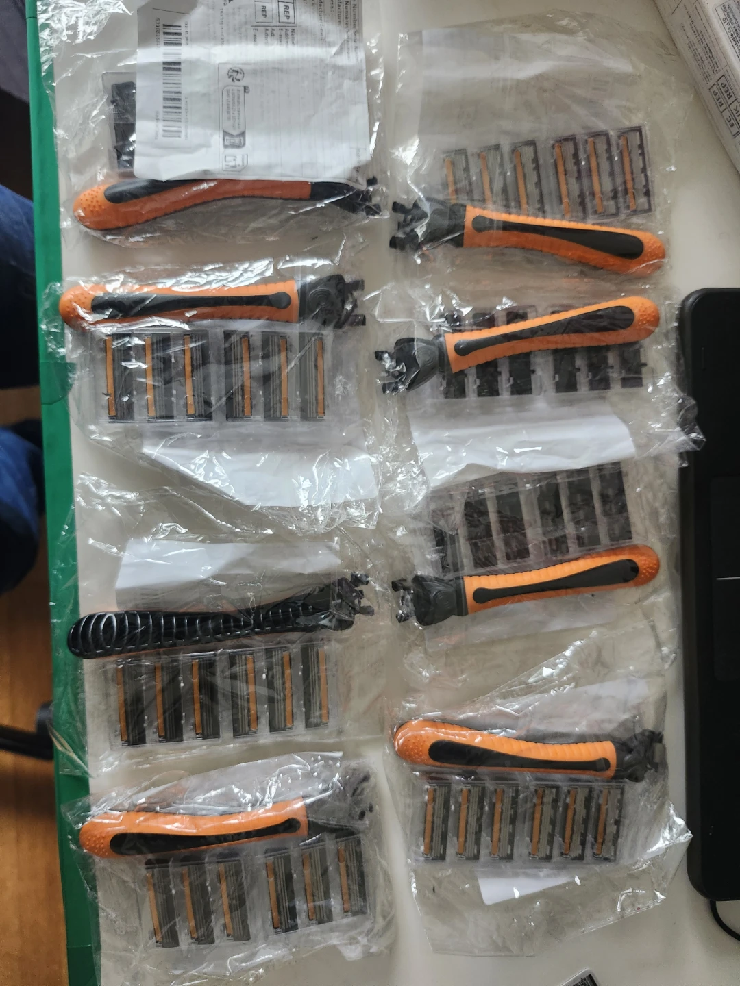 5 Razors with 30 Replacement Blades