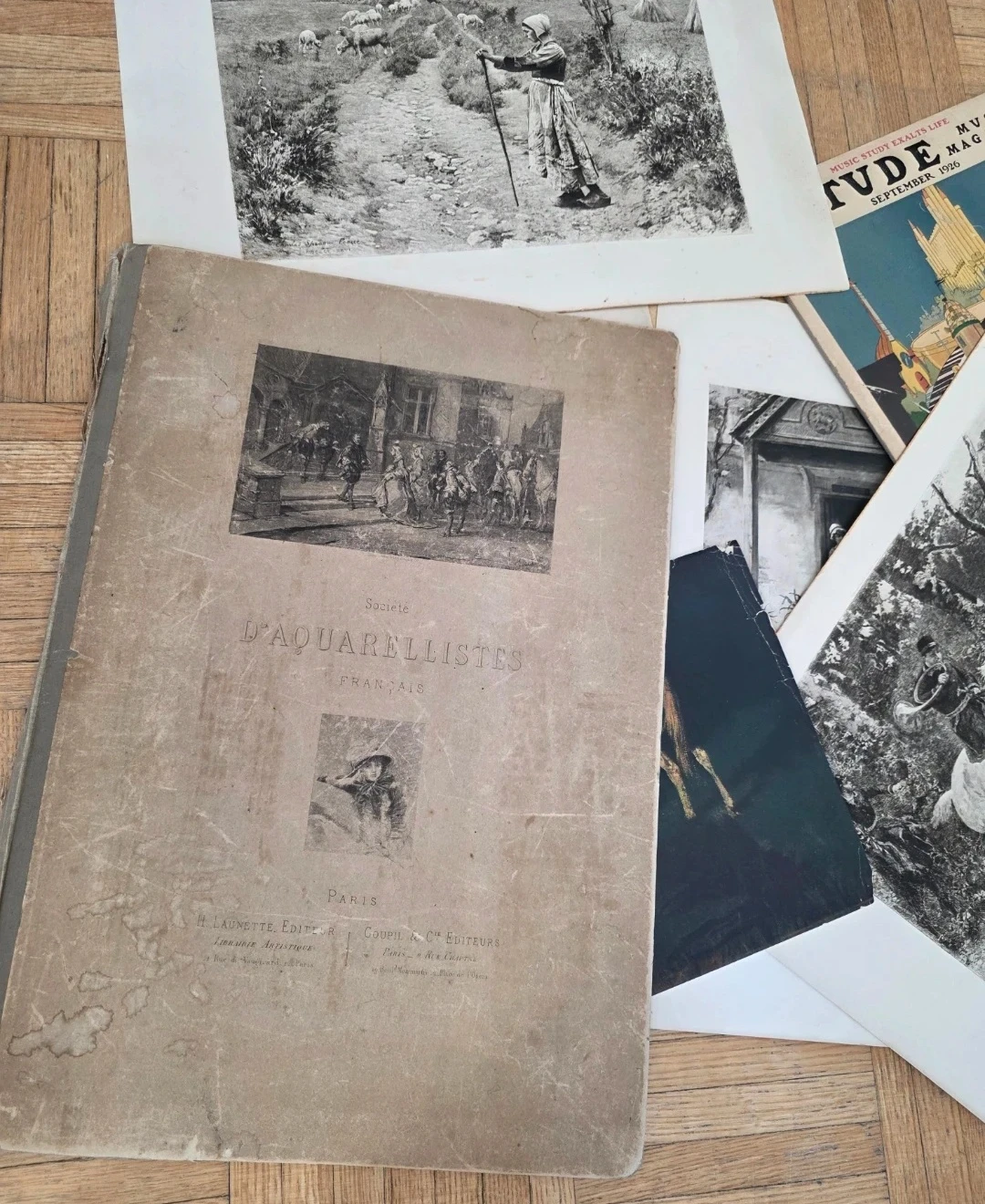 Vintage binder with prints - photo 2