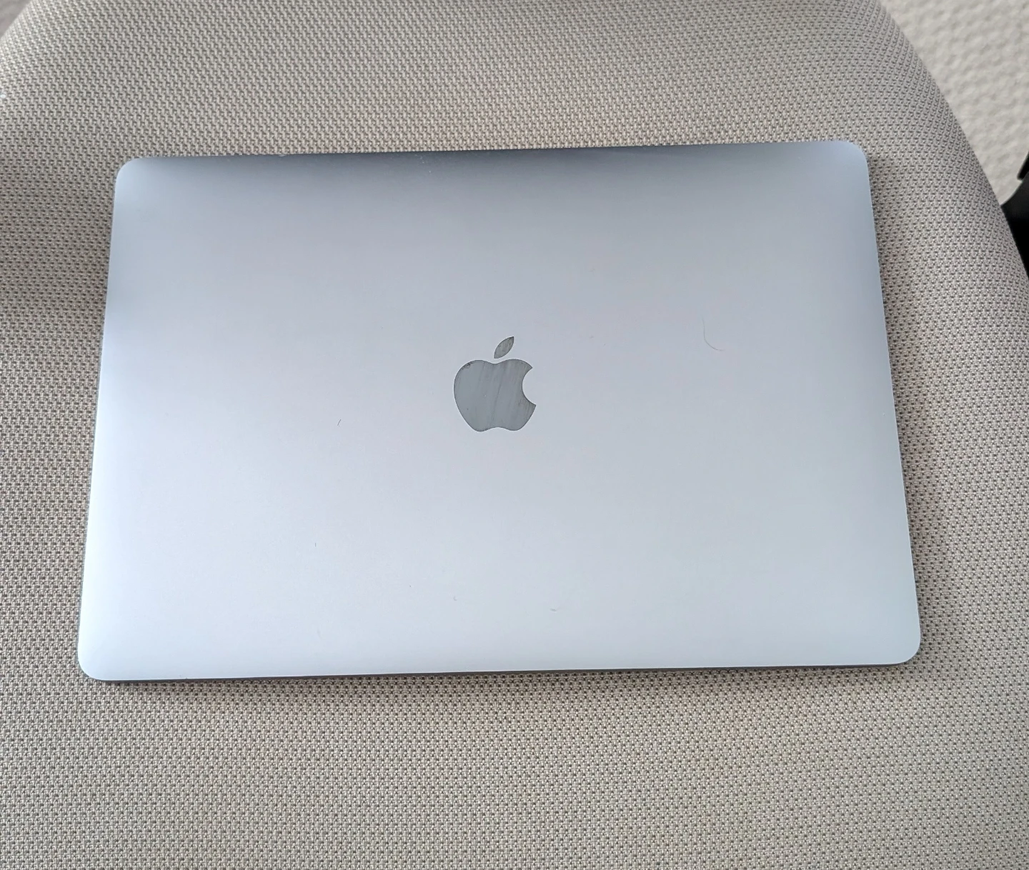 Apple MacBook Pro 13-inch Space Grey - photo 4