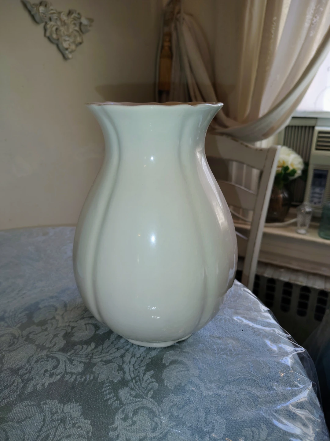 Cream Ceramic Shabby Chic Fluted Vase - photo 3