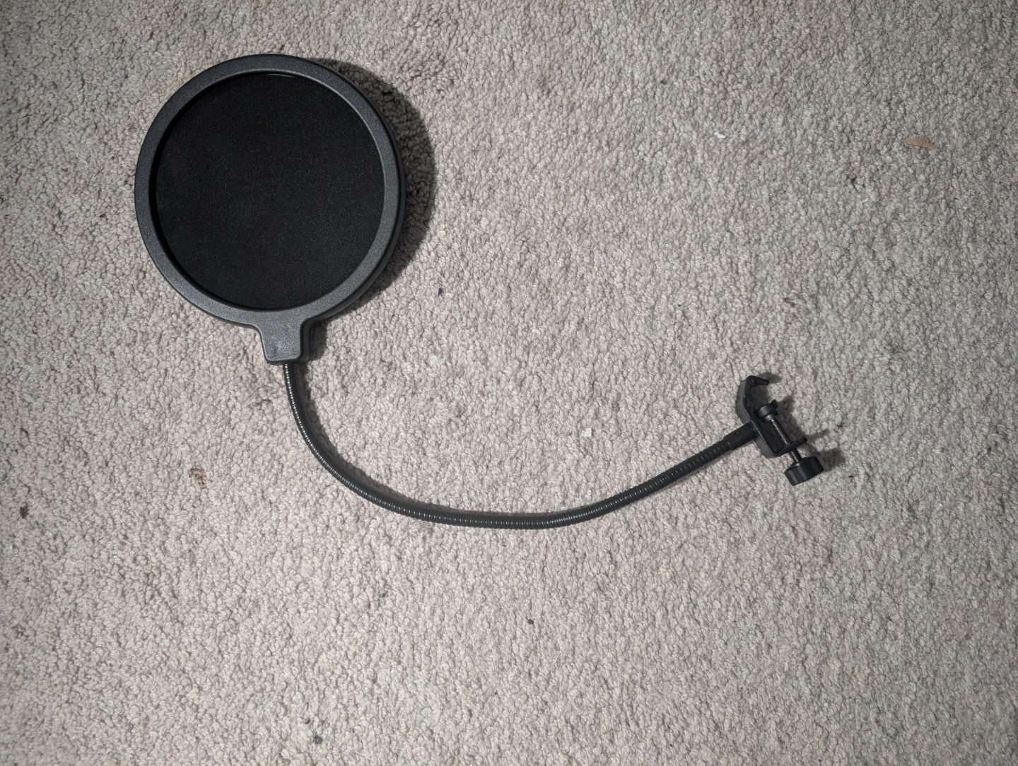 Black Microphone Pop Filter with Clamp - photo 3