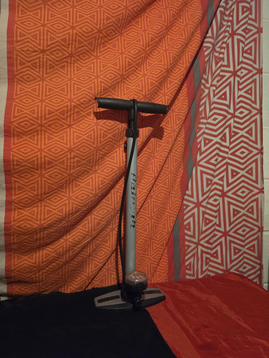 Floor Bicycle Pump with Gauge