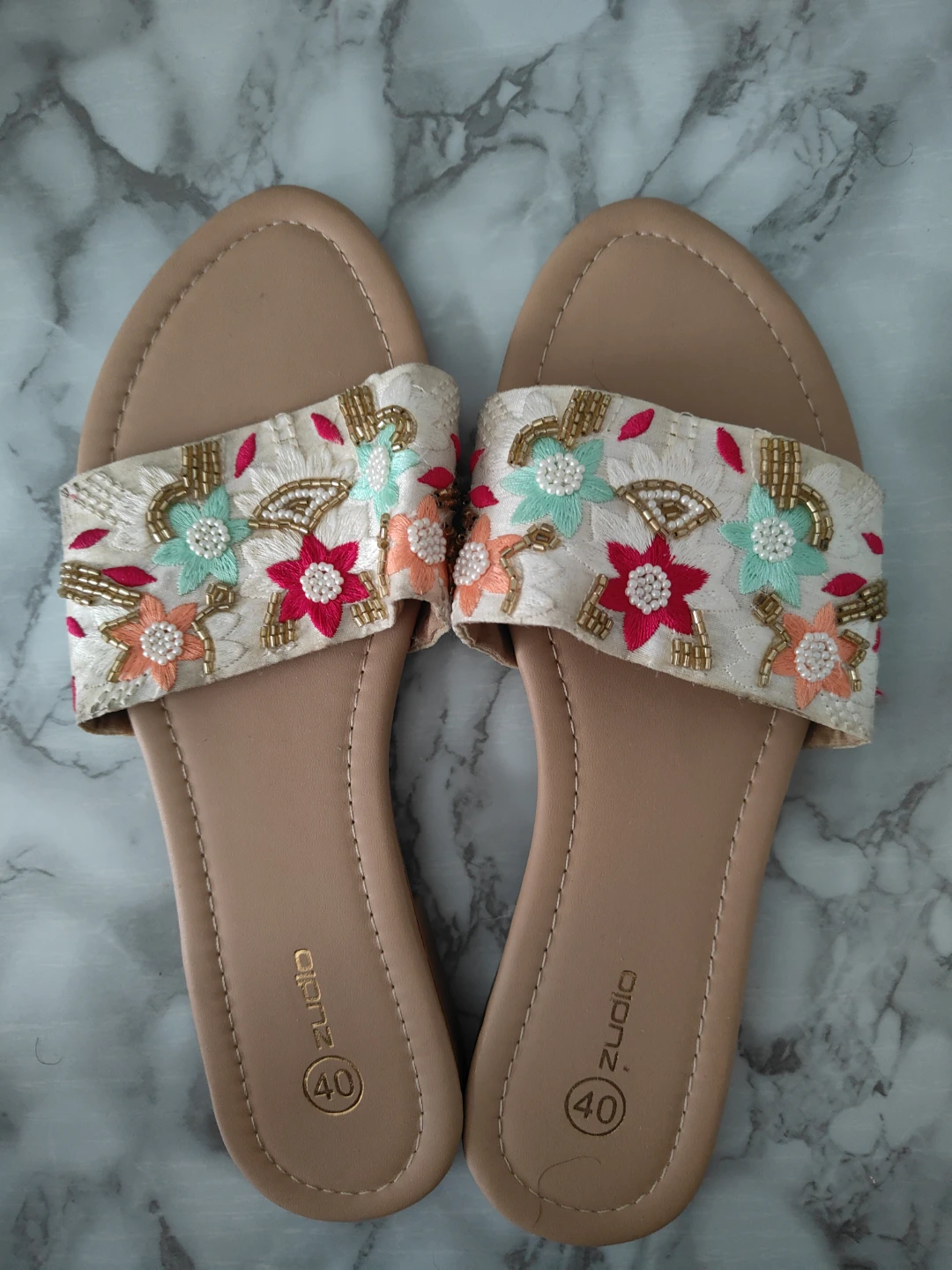 Zudio Flat Sandals - Size 40 - photo 2