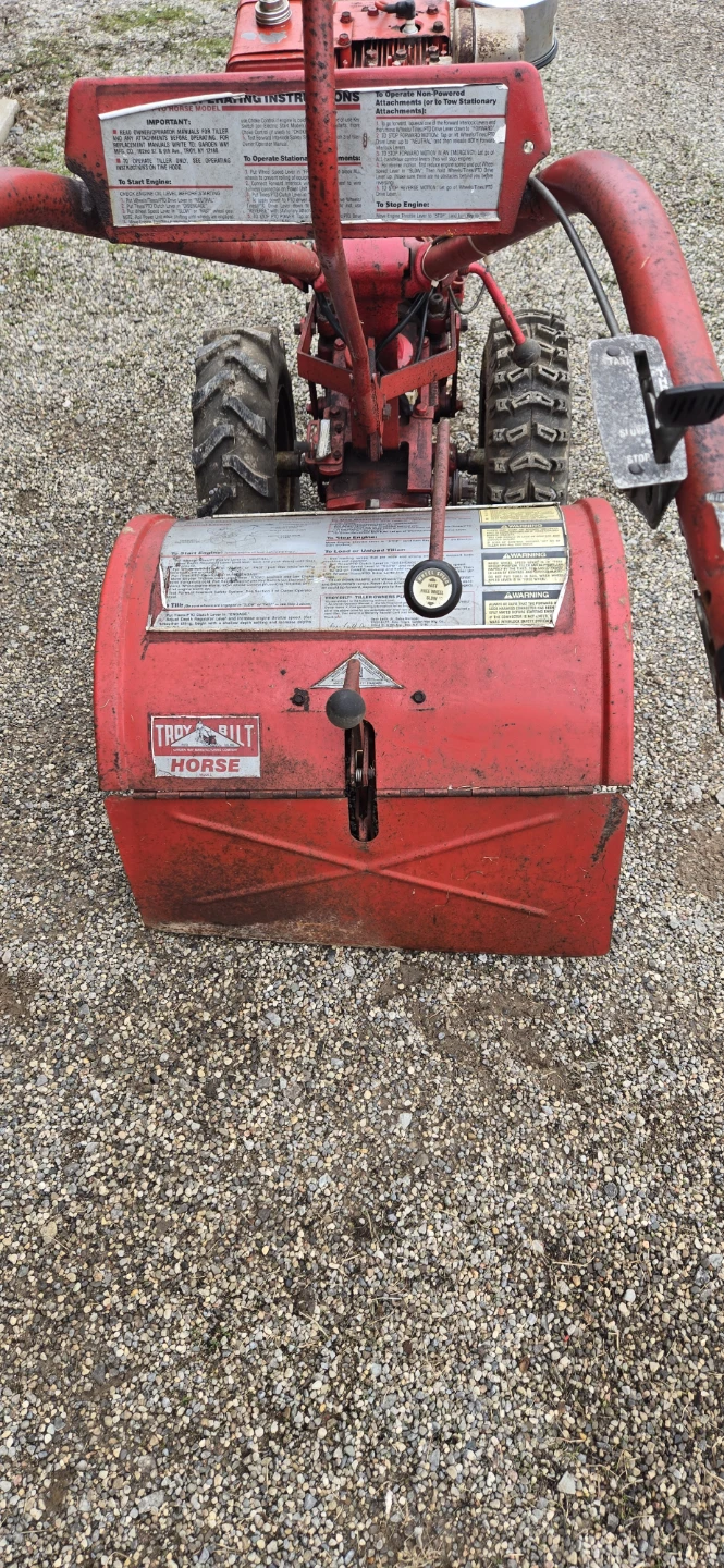 Troy-Bilt Horse Tiller - photo 2