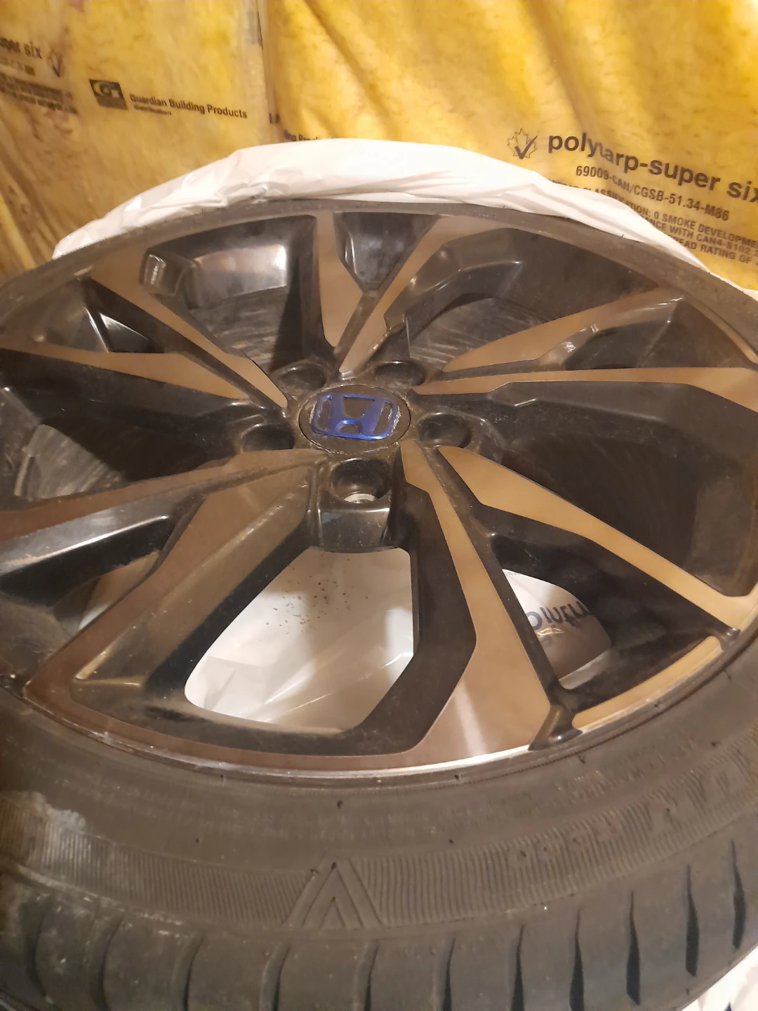 4 Honda tires, the rims are used but the tires are new