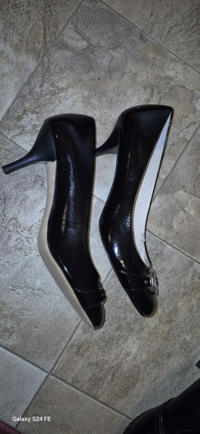 Michael Kors Black Patent Leather Heels - Size 8.5