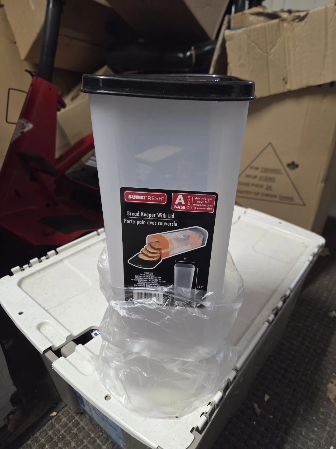 SureFresh Bread Keeper With Lid