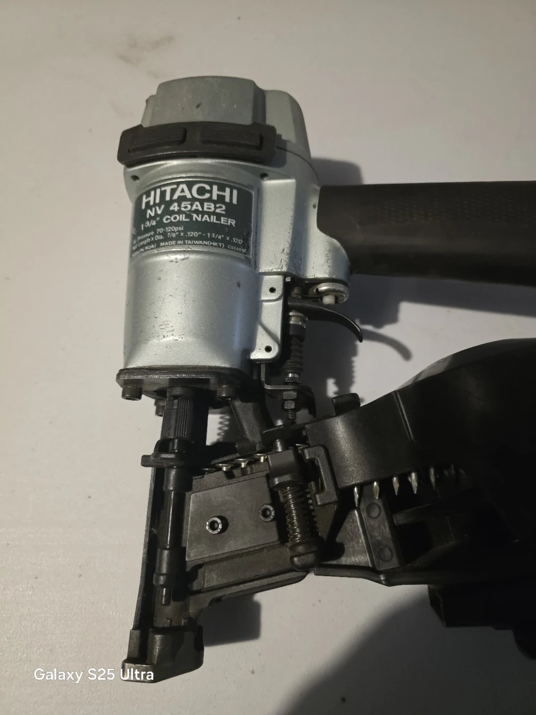 Hitachi NV45AB2 1-3/4" Coil Nailer - photo 3