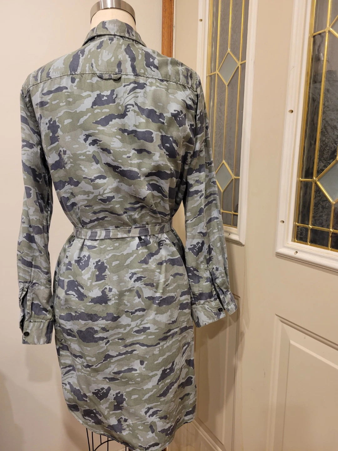 Velvet Heart Camo Shirt Dress Size Medium - photo 2