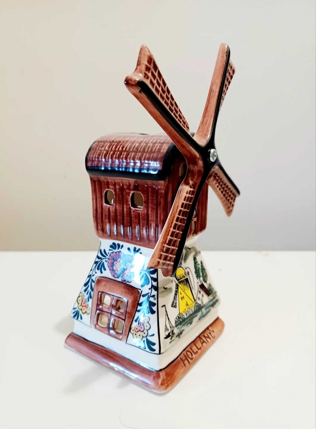 Hand Painted Holland Windmill Candle Holder - photo 2