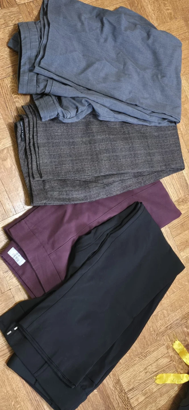 Bundle of Four Pairs of Pants - photo 4