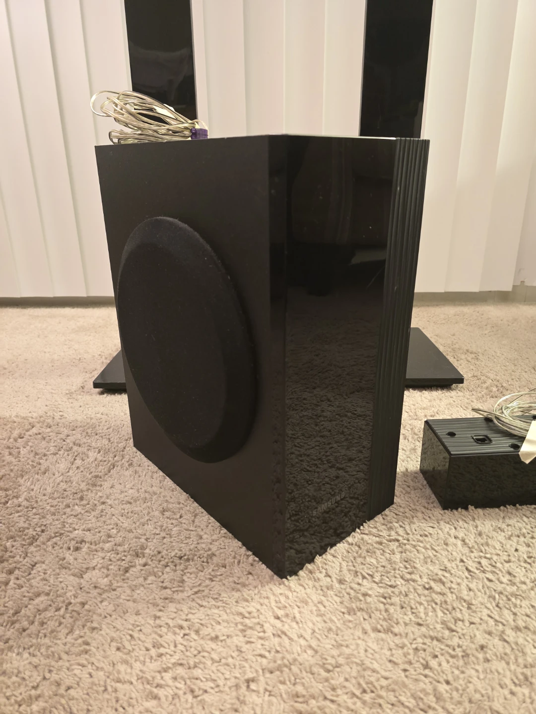 Samsung Surround Sound System - photo 4