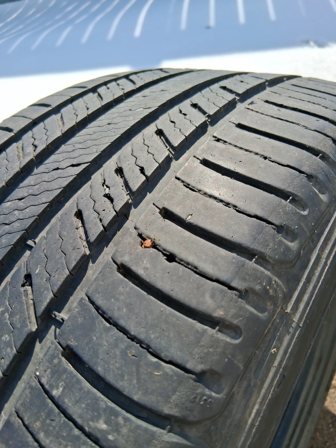 Michelin Premier AS Tire 225/50R17 94V - photo 3