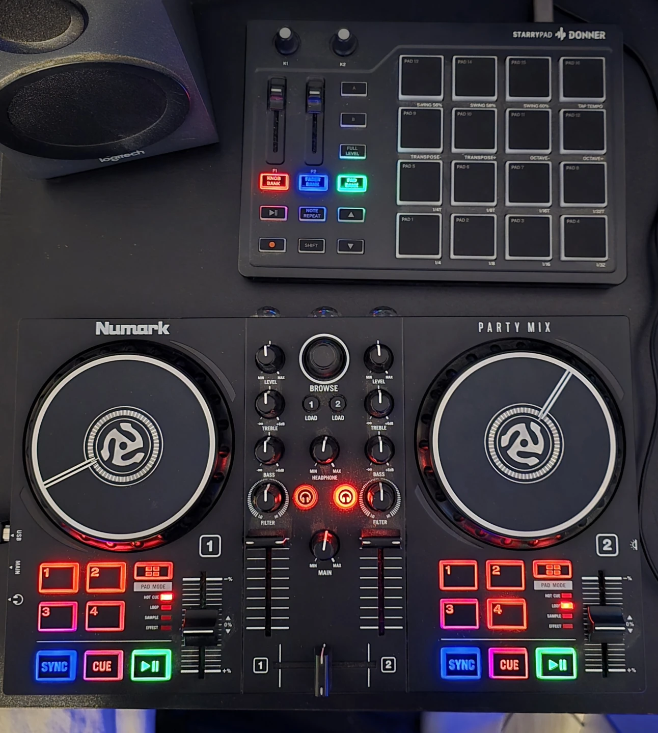 DJ Bundle: Numark Party Mix II + StarryPad MIDI Controller