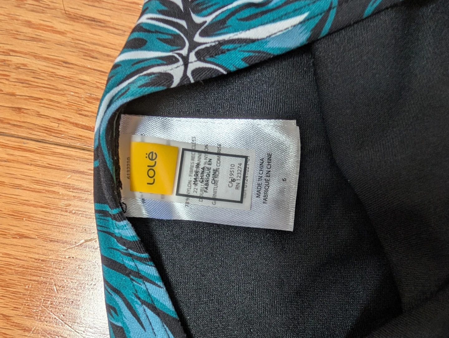 Lole Women's Swimsuit Size 6 - photo 2