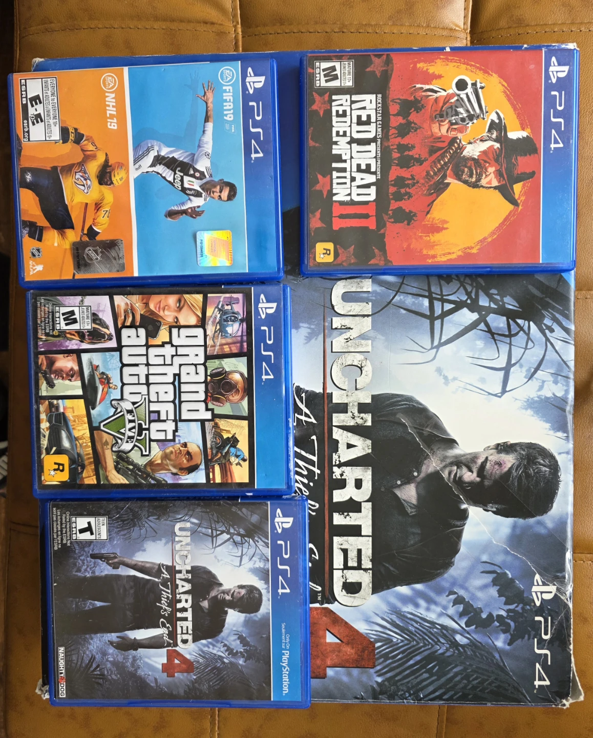Sony PlayStation 4 Slim with 5 Games - photo 3
