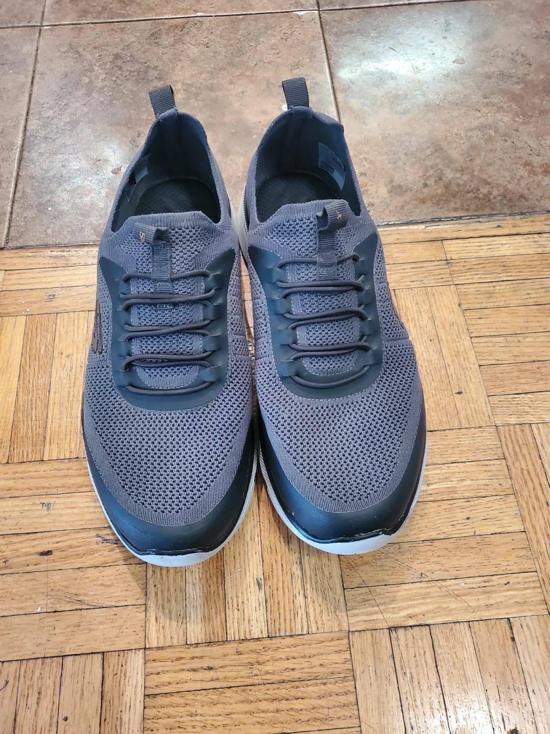 Men's Skechers Shoes Size 11