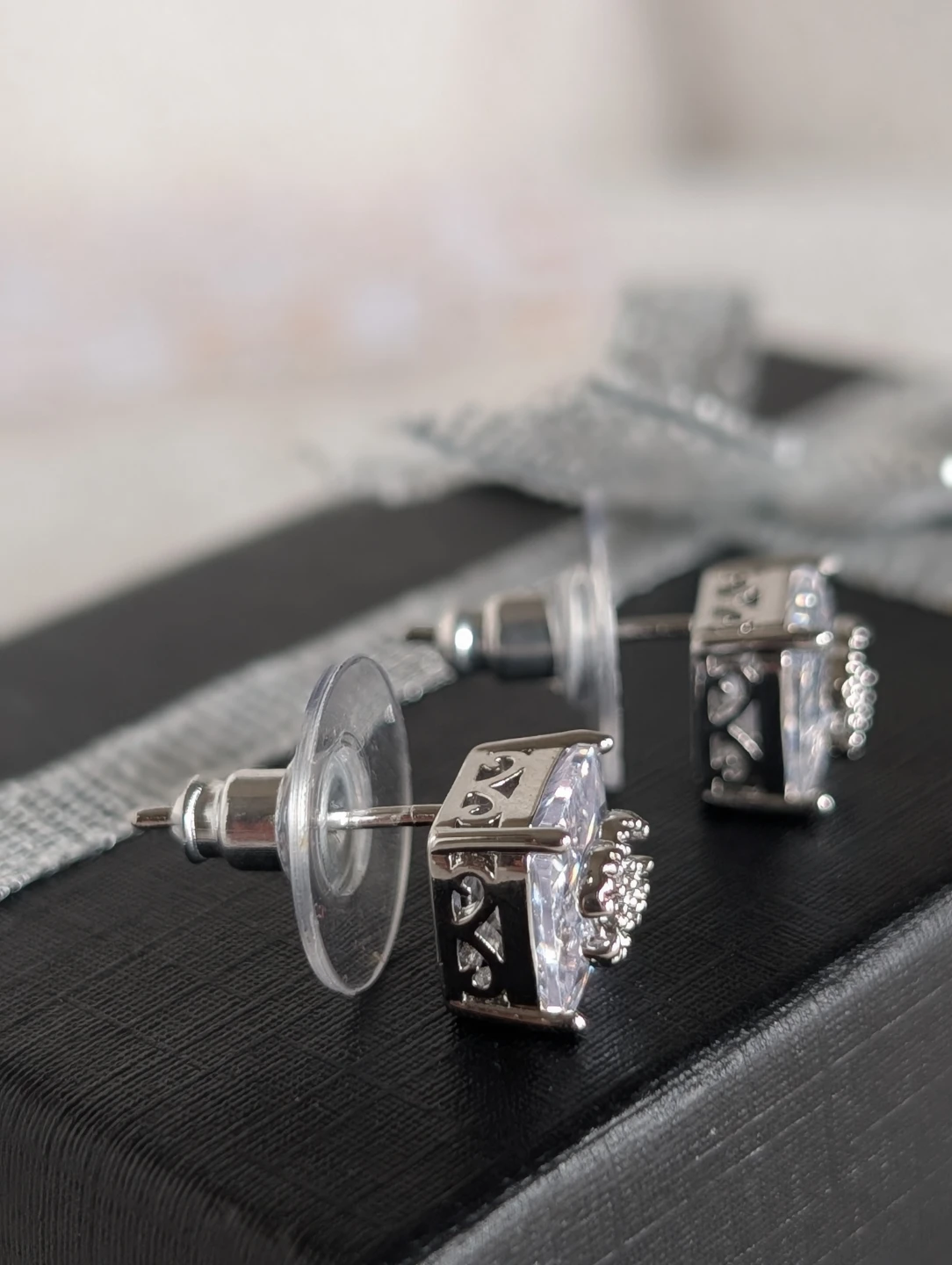 Chanel CC Stud Earrings with Crystals - photo 2