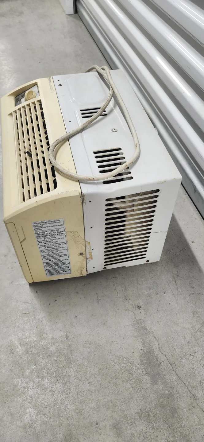 5050 BTU window AC - photo 2