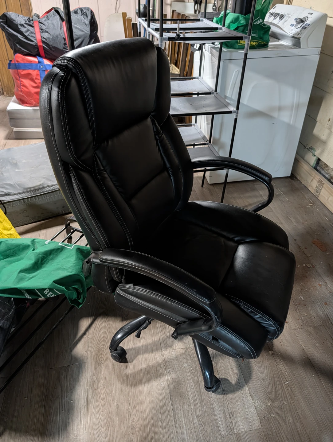 Black Faux Leather Office Chair with a massage USB - photo 2