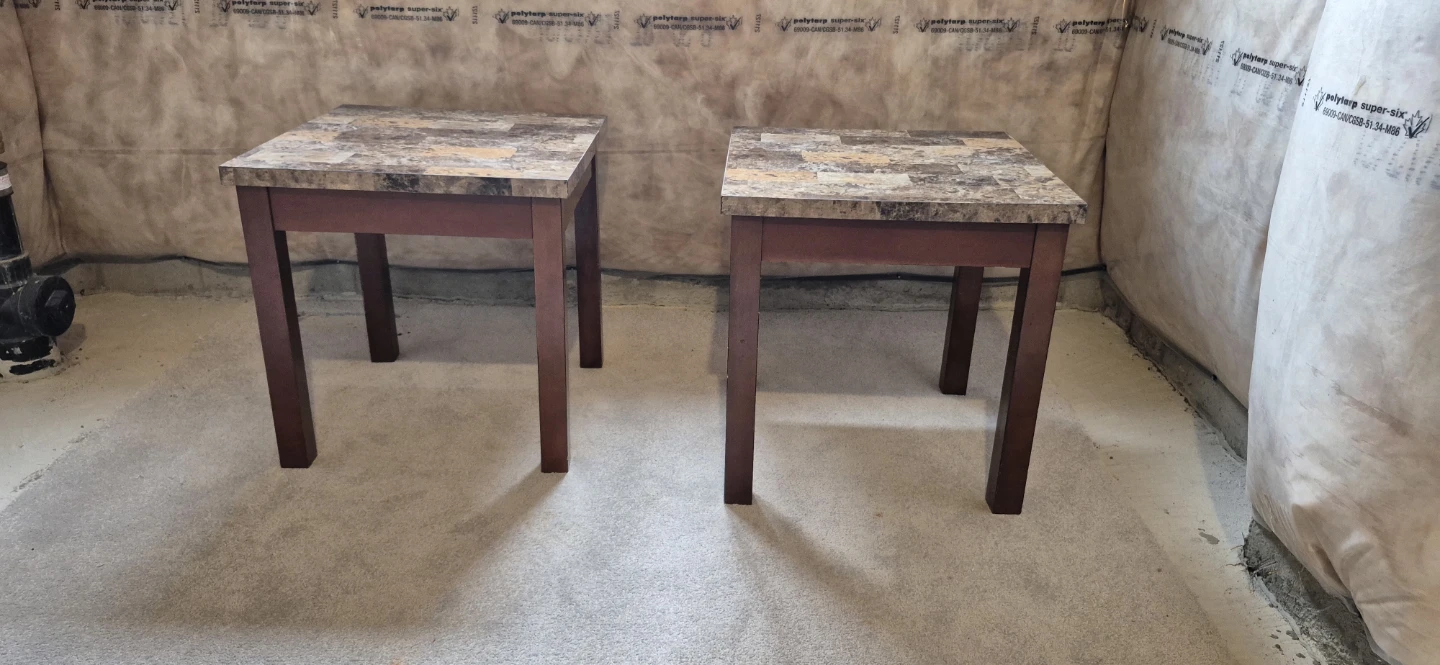 Set of 2 Side Tables