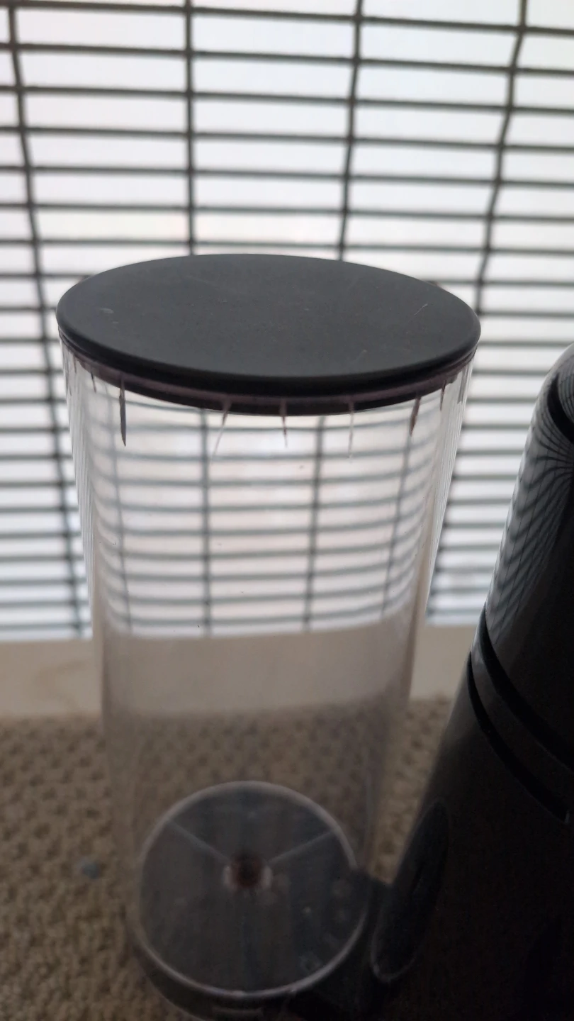 Nespresso Essensa Machine - photo 2